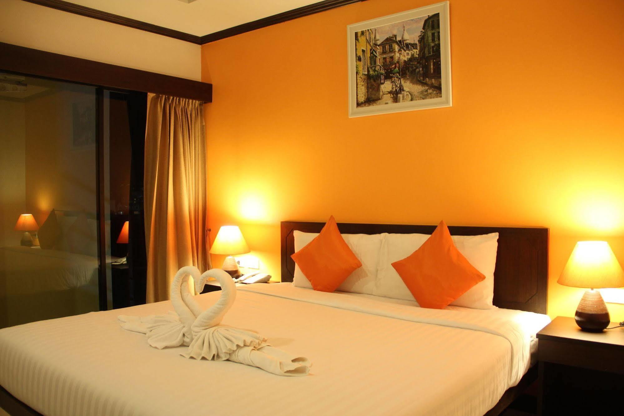 Sri Boutique Hotel Patong Ngoại thất bức ảnh