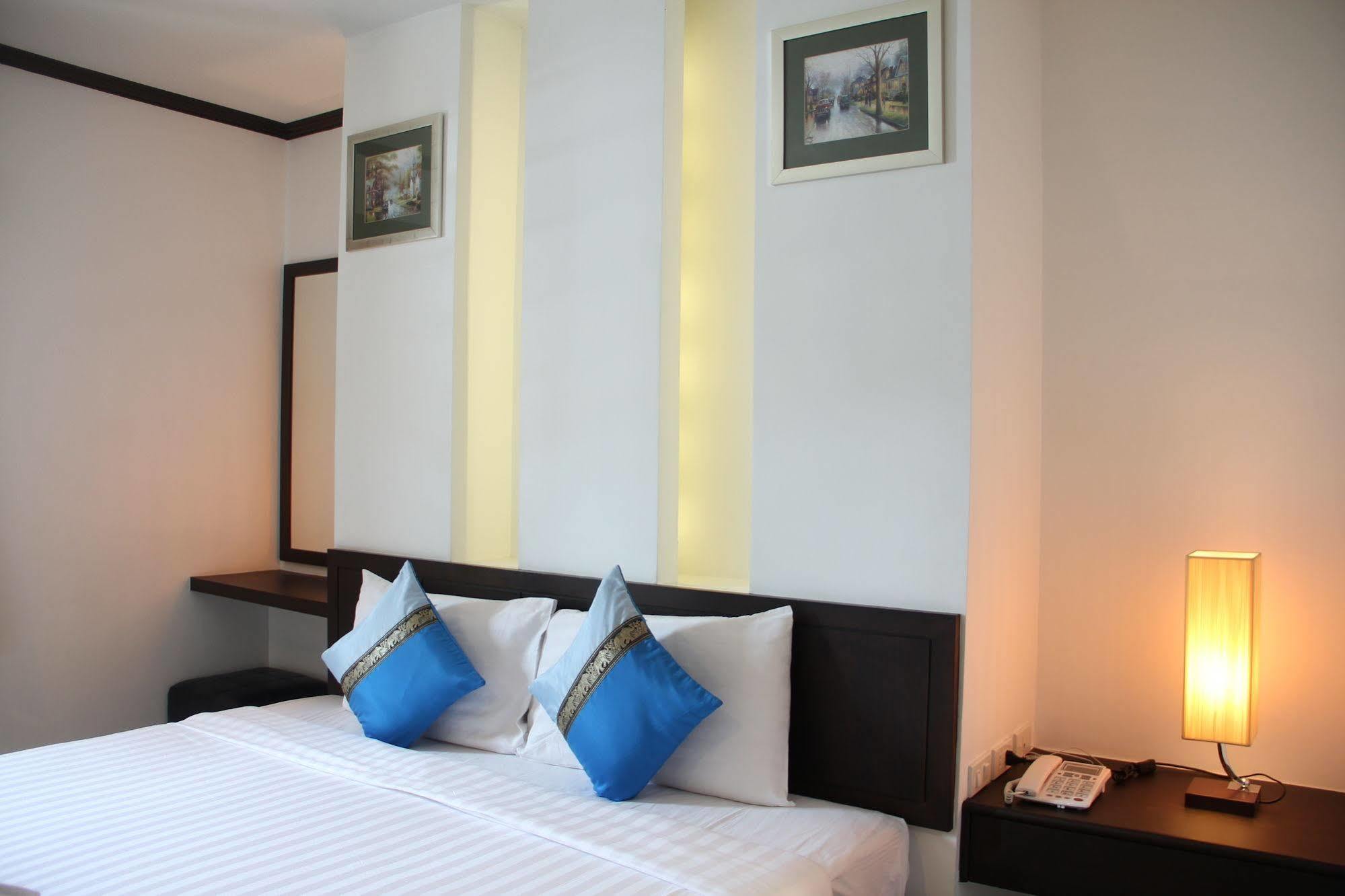 Sri Boutique Hotel Patong Ngoại thất bức ảnh
