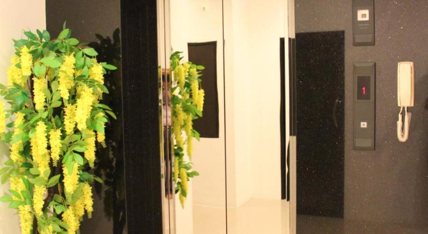 Sri Boutique Hotel Patong Ngoại thất bức ảnh